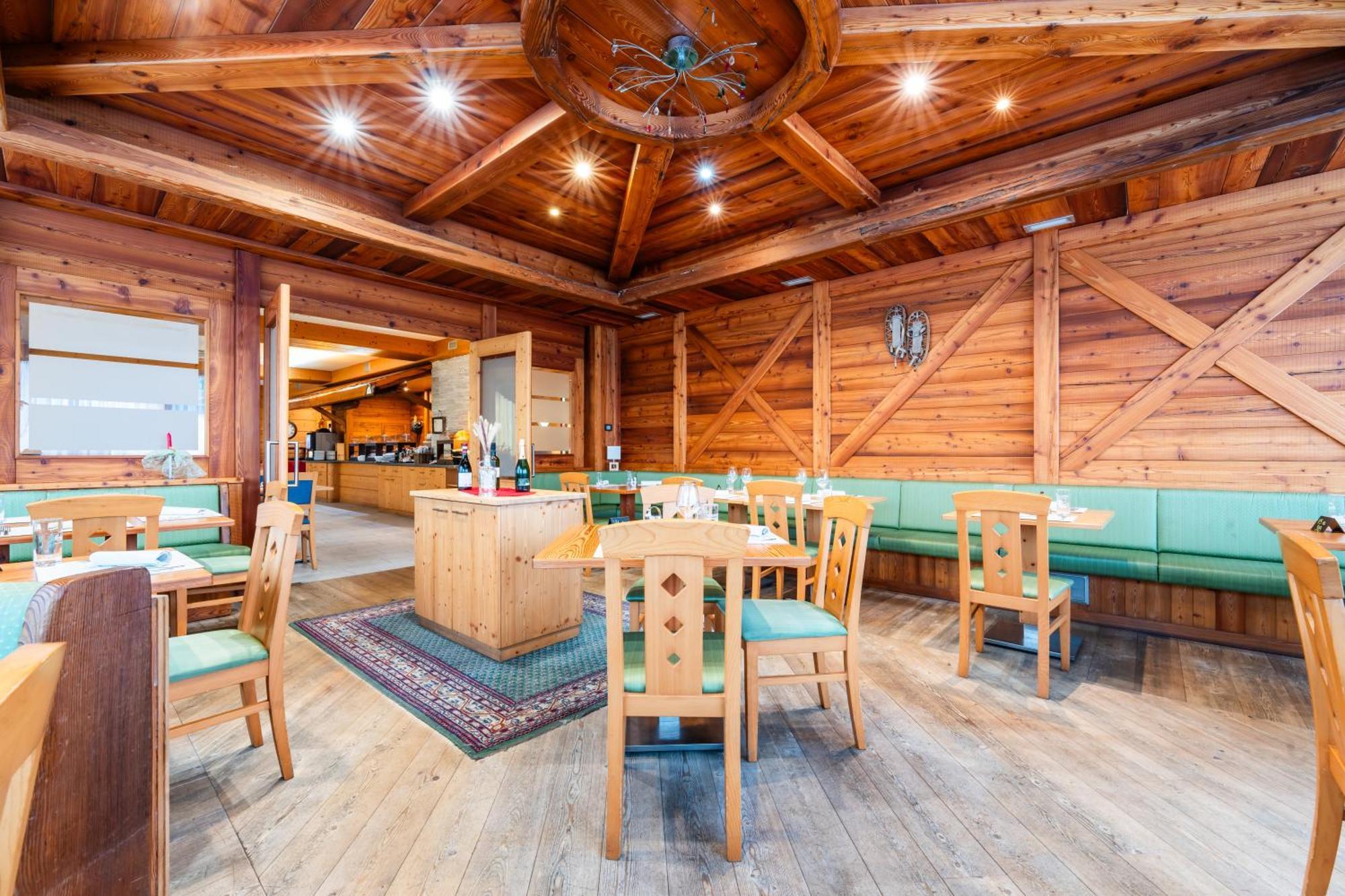 Alpine Mugon Hotel Vason Esterno foto
