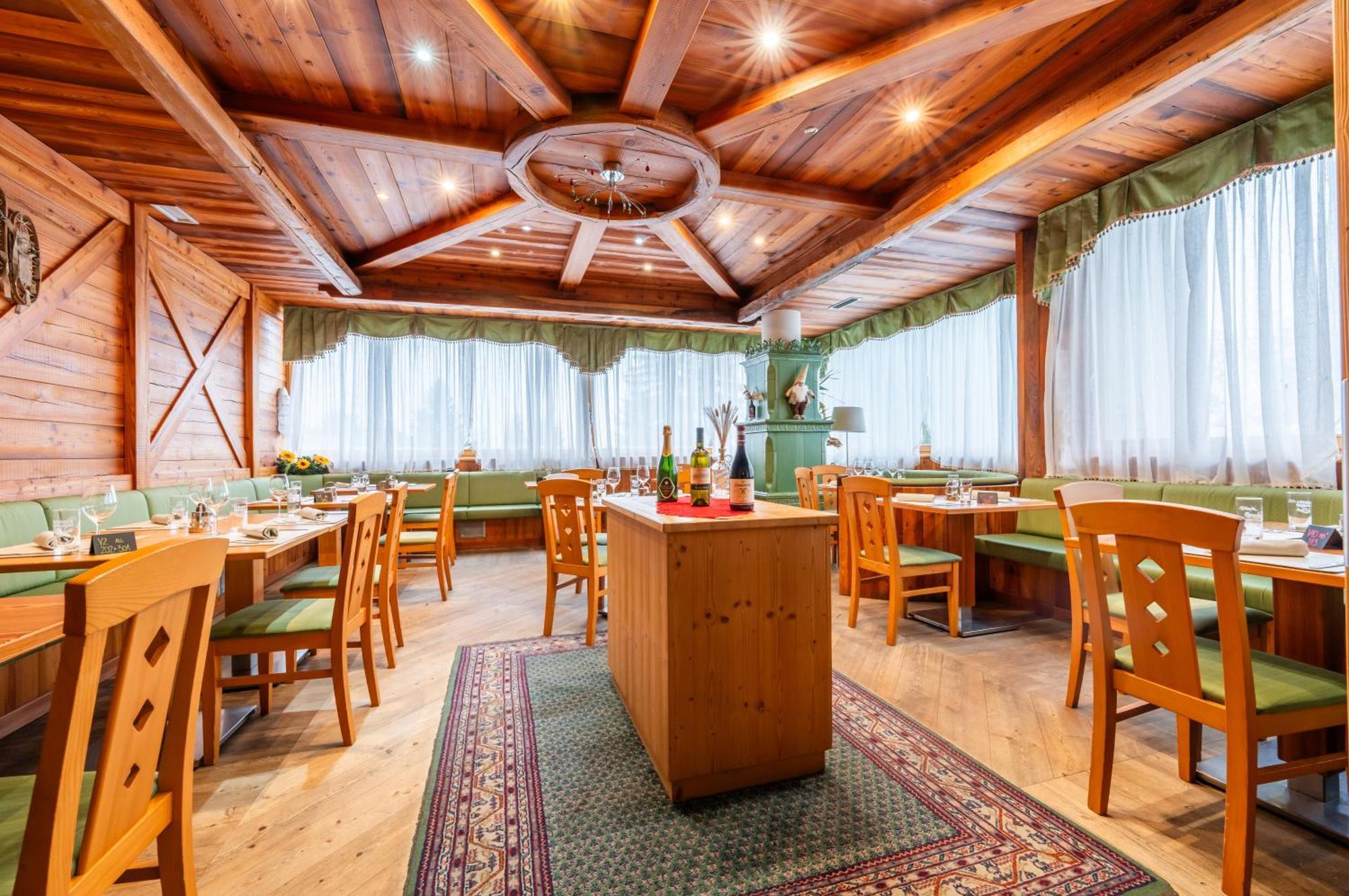 Alpine Mugon Hotel Vason Esterno foto