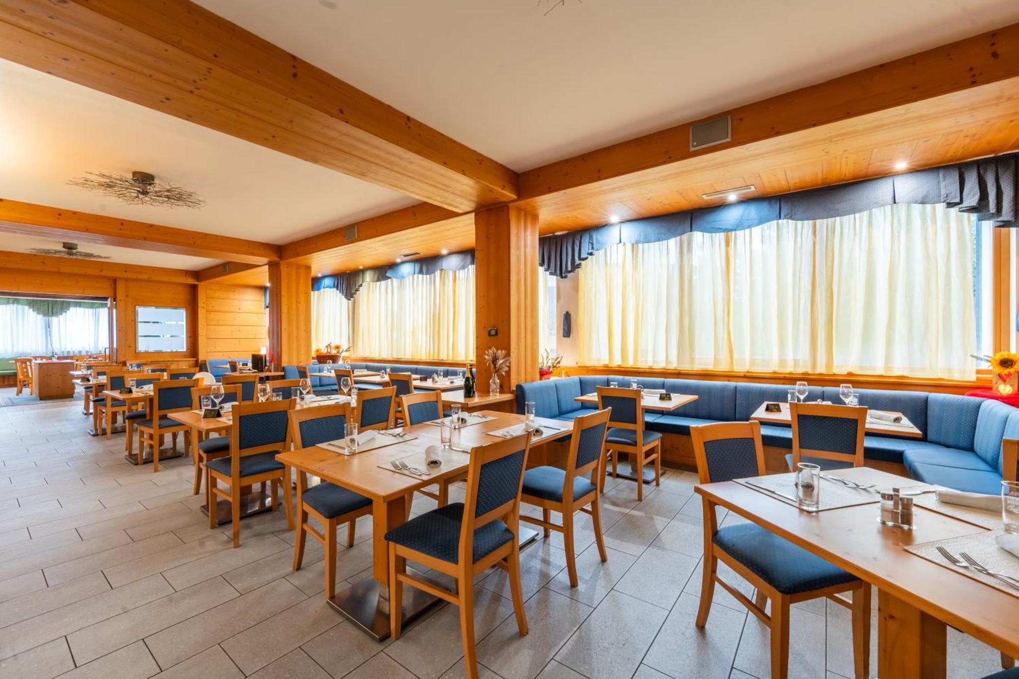 Alpine Mugon Hotel Vason Esterno foto