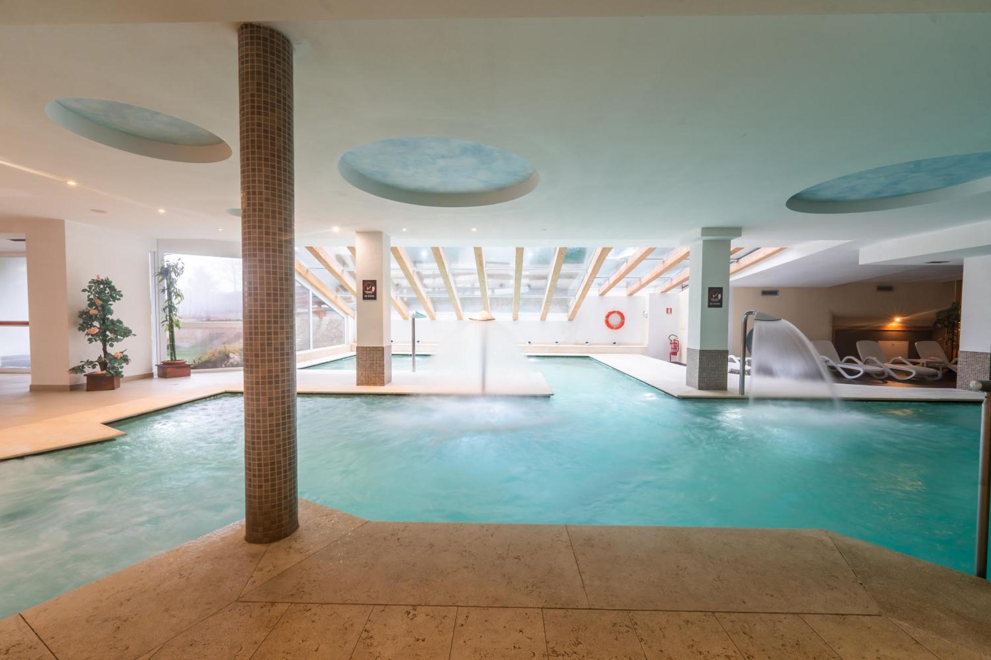 Alpine Mugon Hotel Vason Esterno foto