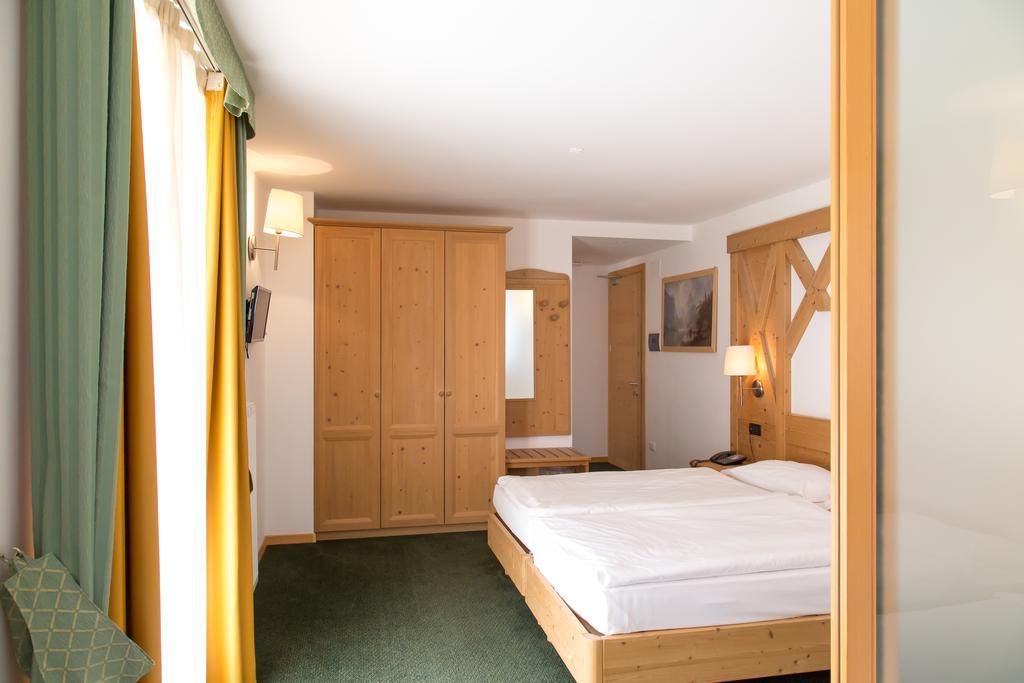 Alpine Mugon Hotel Vason Esterno foto